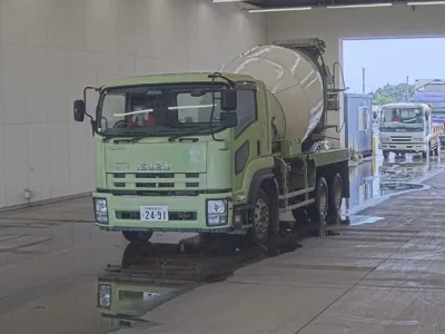 Isuzu FORWARD