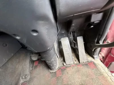 Nissan TRUCK