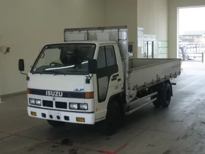 Isuzu ELF