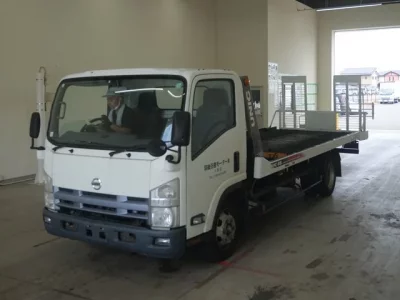 Nissan TRUCK