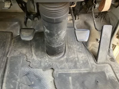 Nissan TRUCK
