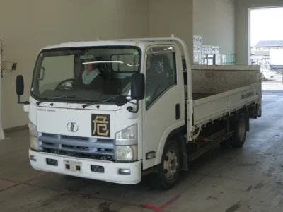 Nissan TRUCK