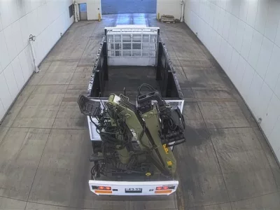 Isuzu TRUCK