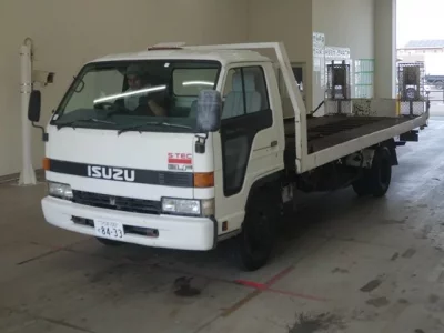 Isuzu TRUCK