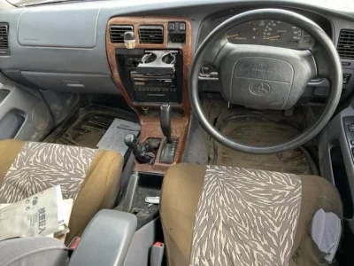 Toyota HILUX SURF