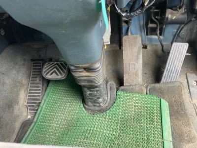 Nissan TRUCK