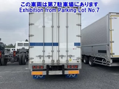 Isuzu TRUCK