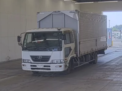Nissan CONDOR