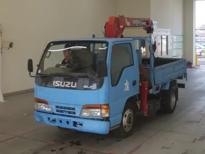 Isuzu TRUCK