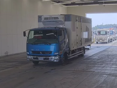 Mitsubishi FUSO FIGHTER