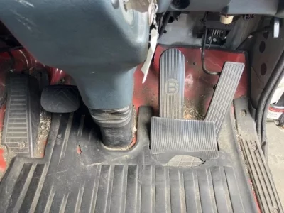 Nissan TRUCK
