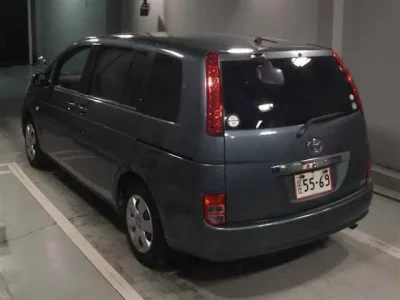 Toyota ISIS
