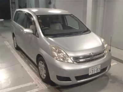 Toyota ISIS