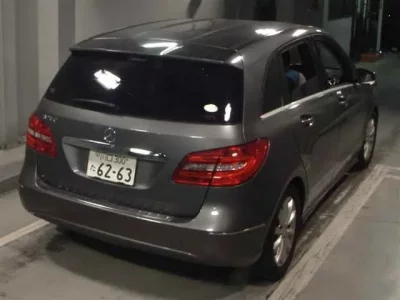 Mercedes-Benz B CLASS