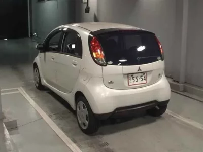 Mitsubishi I