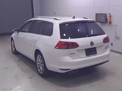 Volkswagen GOLF VARIANT