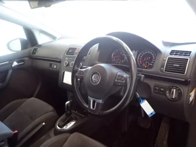 Volkswagen GOLF TOURAN