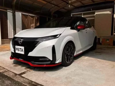Nissan AURA
