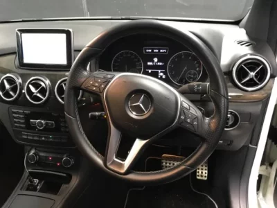 Mercedes-Benz B CLASS