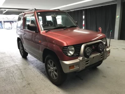 Mitsubishi PAJERO MINI