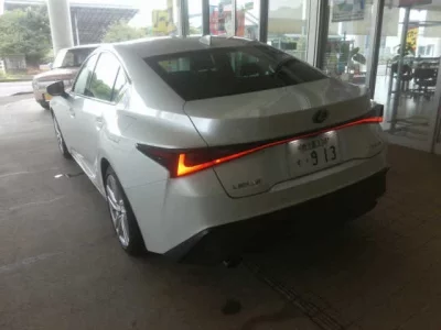 Lexus IS