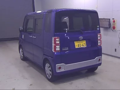 Toyota PIXIS MEGA