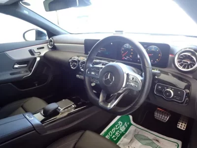 Mercedes-Benz CLA CLASS