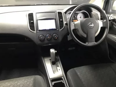 Nissan WINGROAD
