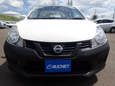 Nissan AD
