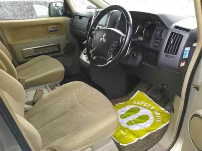Mitsubishi DELICA D5