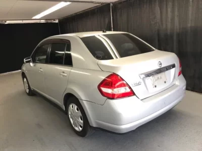 Nissan TIIDA LATIO