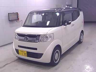 Honda N BOX SLASH