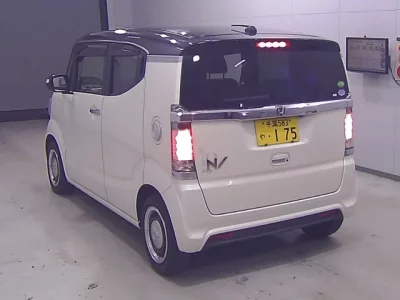 Honda N BOX SLASH