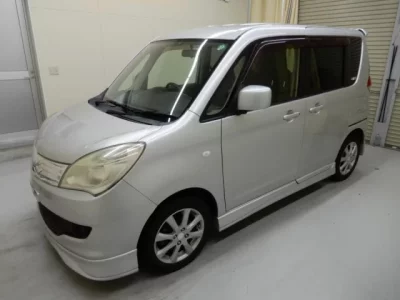 Mitsubishi DELICA D2