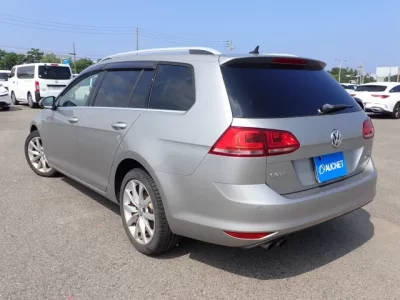 Volkswagen GOLF VARIANT