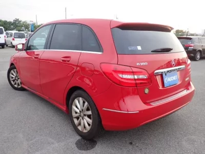 Mercedes-Benz B CLASS