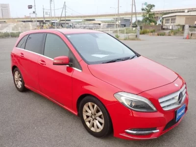 Mercedes-Benz B CLASS