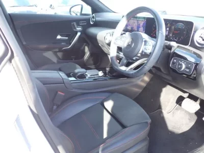 Mercedes-Benz CLA CLASS