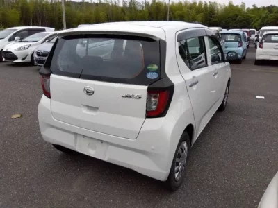 Daihatsu MIRA E S