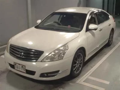 Nissan TEANA