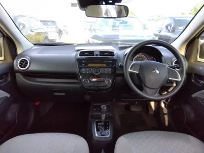 Mitsubishi MIRAGE