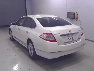 Nissan TEANA