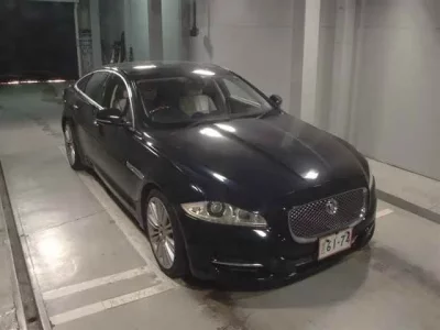 Jaguar XJ SERIES