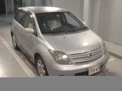 Toyota IST