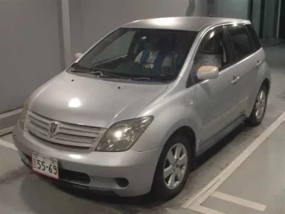 Toyota IST