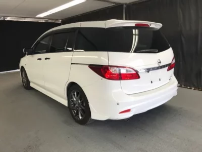 Nissan LAFESTA