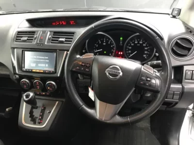 Nissan LAFESTA