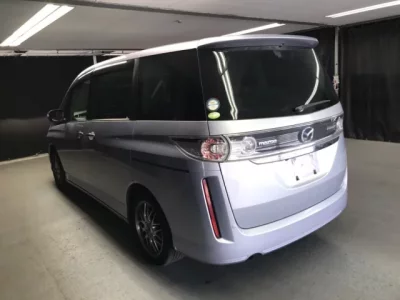 Mazda BIANTE