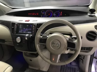 Mazda BIANTE