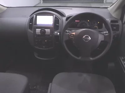 Nissan LAFESTA